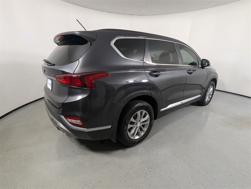 2020 Hyundai Santa Fe SE 6