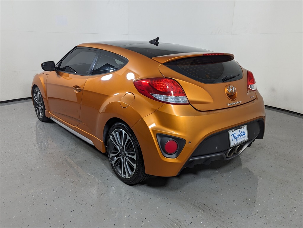 2016 Hyundai Veloster Turbo 5