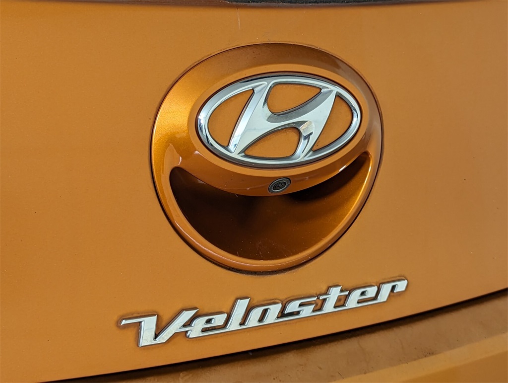 2016 Hyundai Veloster Turbo 8