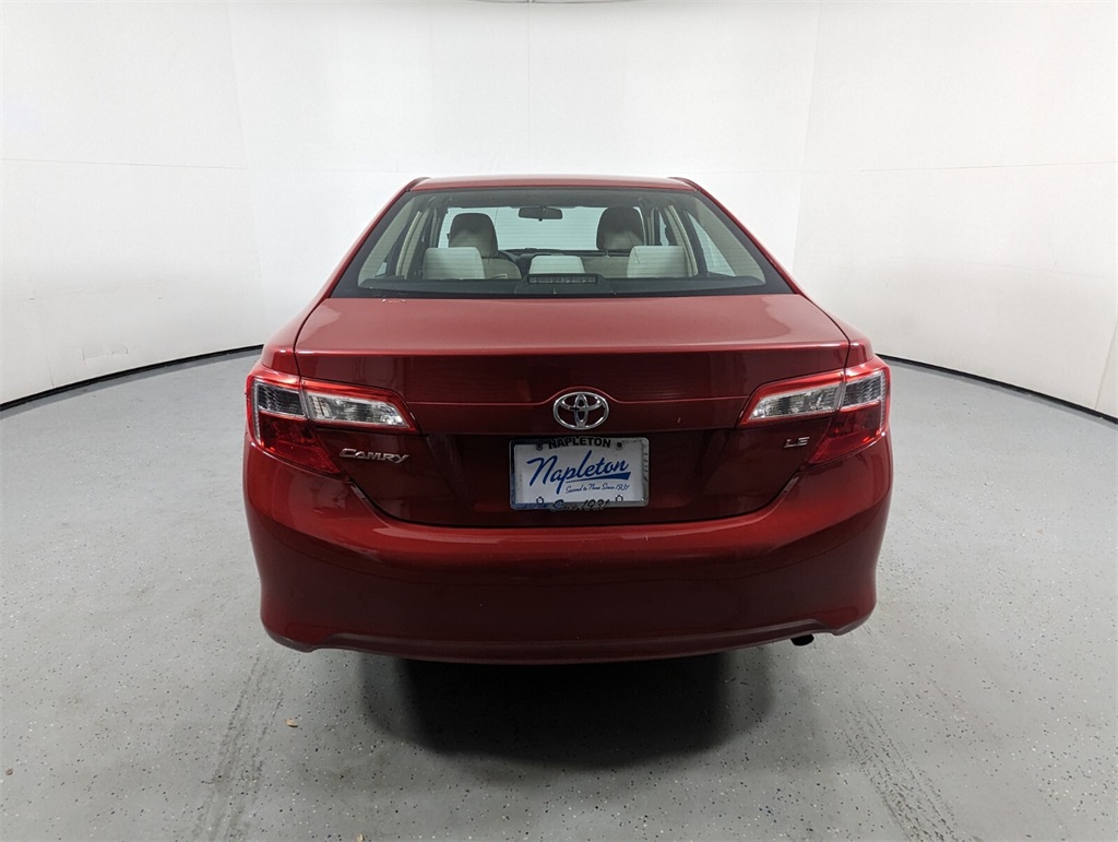 2013 Toyota Camry SE 7