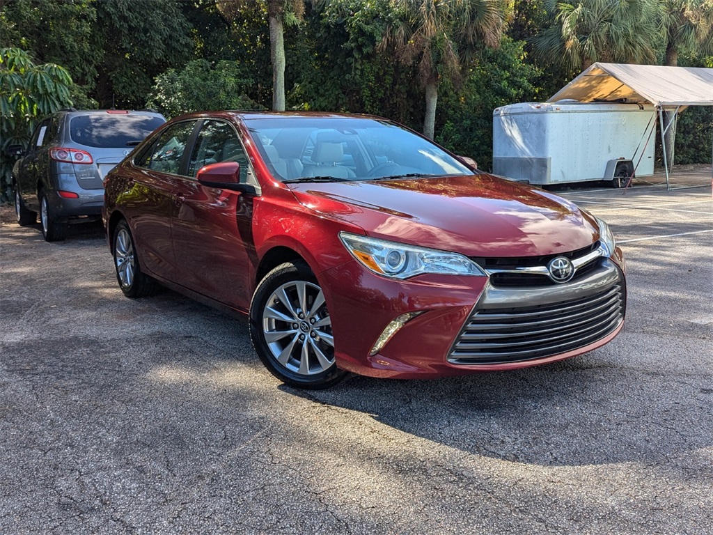 2017 Toyota Camry XLE 1