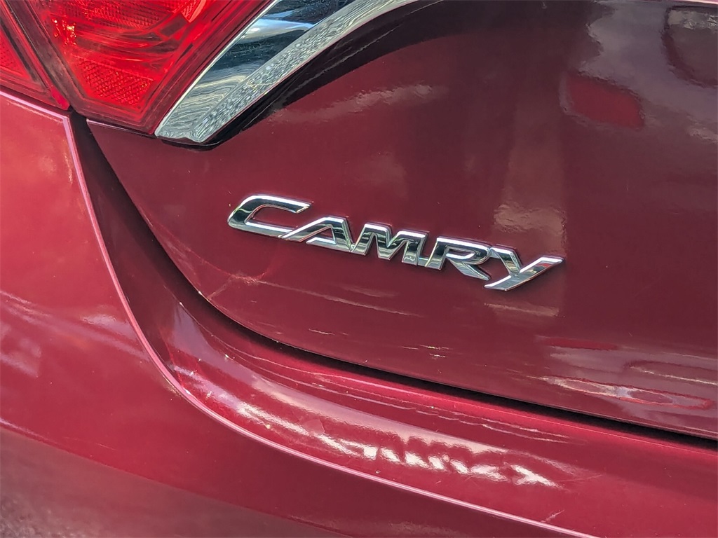 2017 Toyota Camry XLE 7