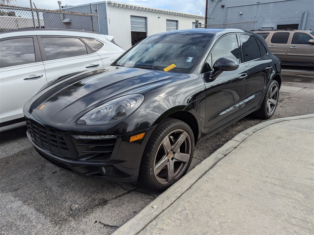 2017 Porsche Macan S 1