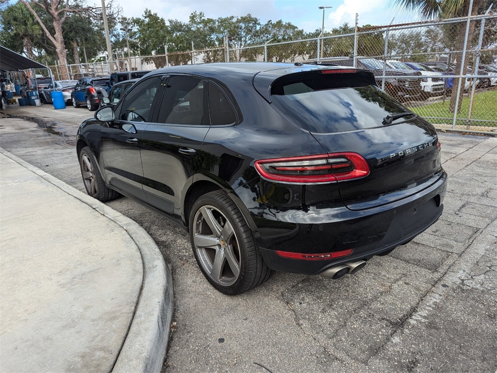 2017 Porsche Macan S 12