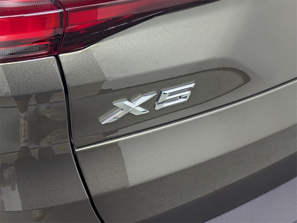 2023 BMW X5 xDrive40i 5