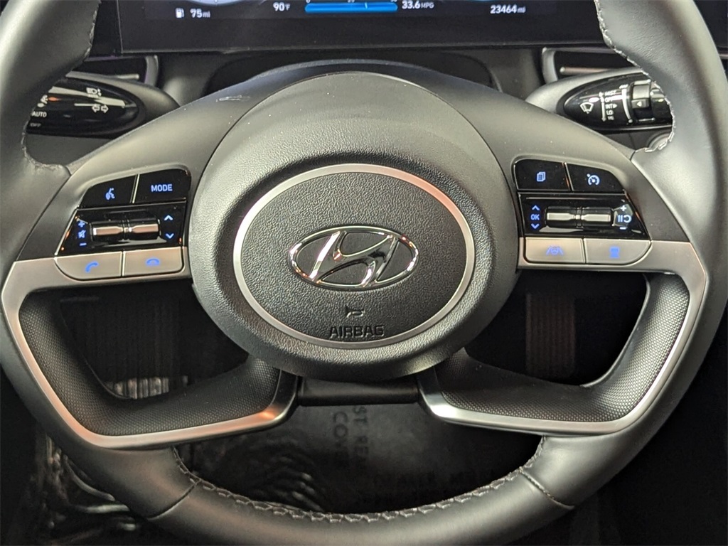 2022 Hyundai Elantra Limited 13