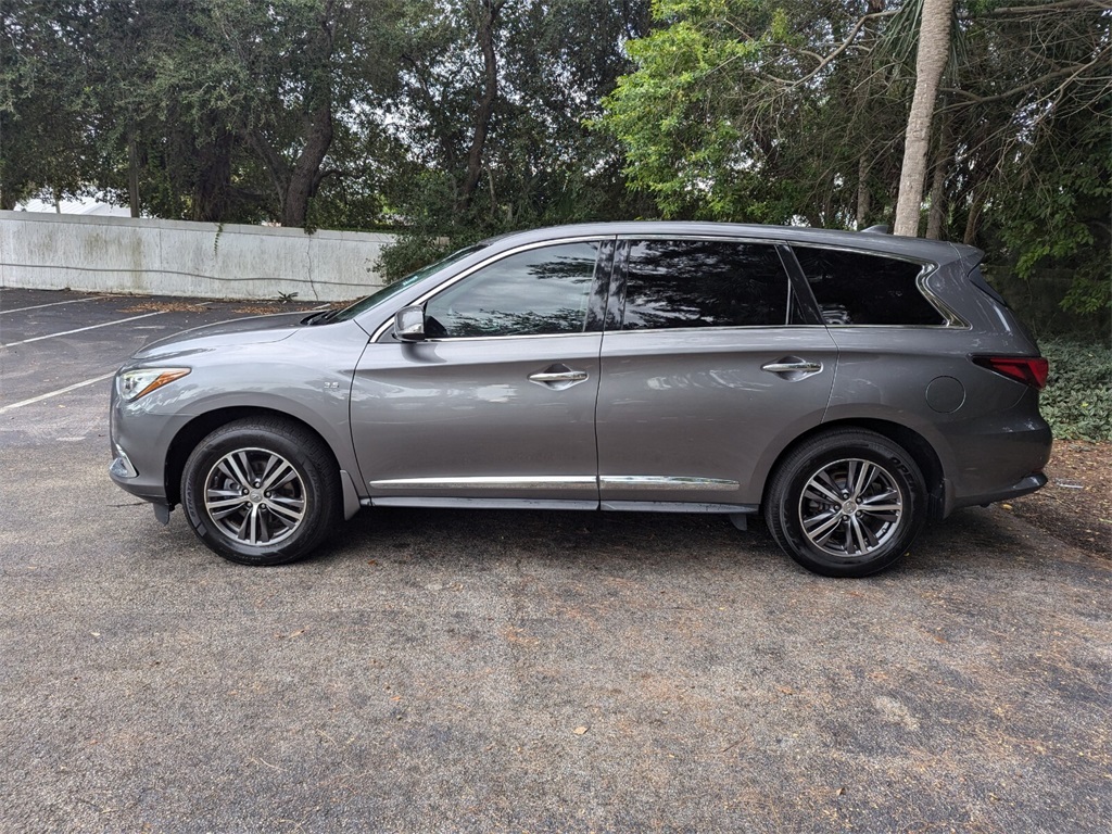 2017 INFINITI QX60 Base 4