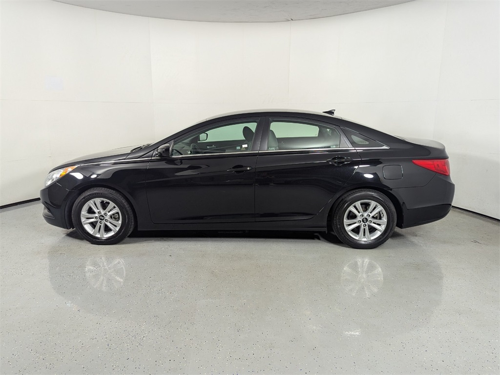 2013 Hyundai Sonata GLS 4