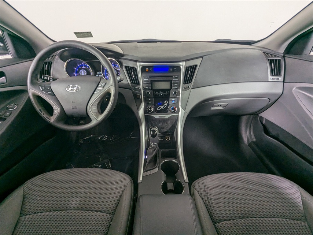 2013 Hyundai Sonata GLS 11