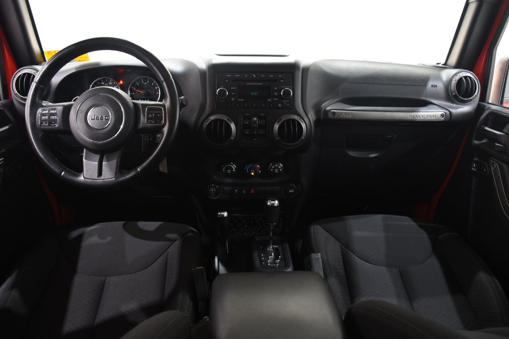 2015 Jeep Wrangler Unlimited Sport S 8