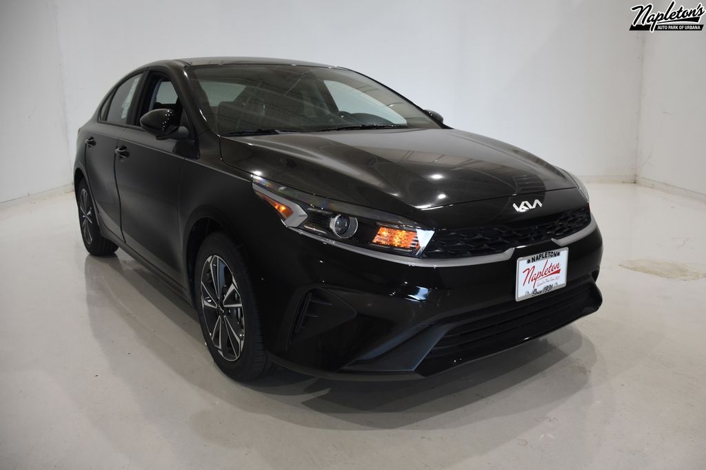 2024 Kia Forte LXS 1