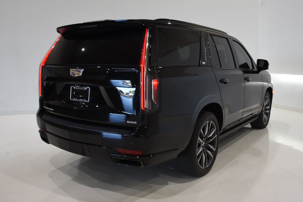 2022 Cadillac Escalade Sport Platinum 2