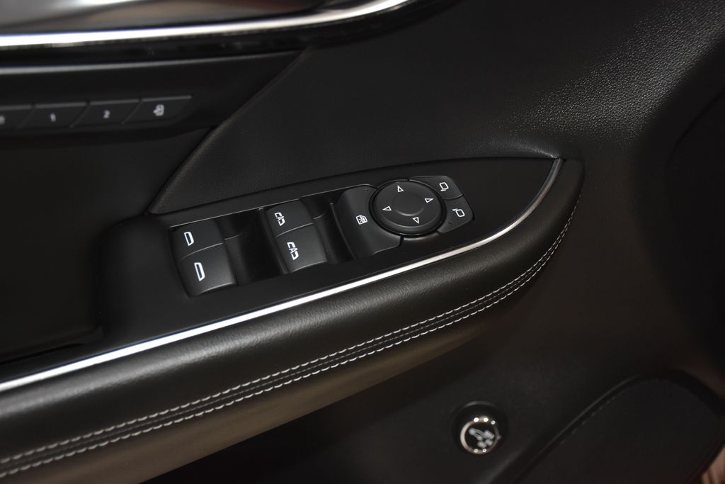 2023 Buick Envision Essence 18