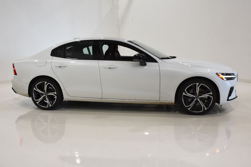 2024 Volvo S60 Ultimate 3