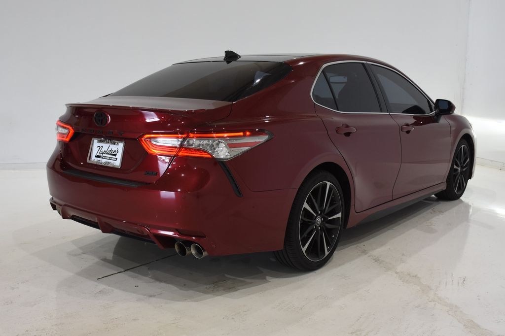 2018 Toyota Camry XSE 4