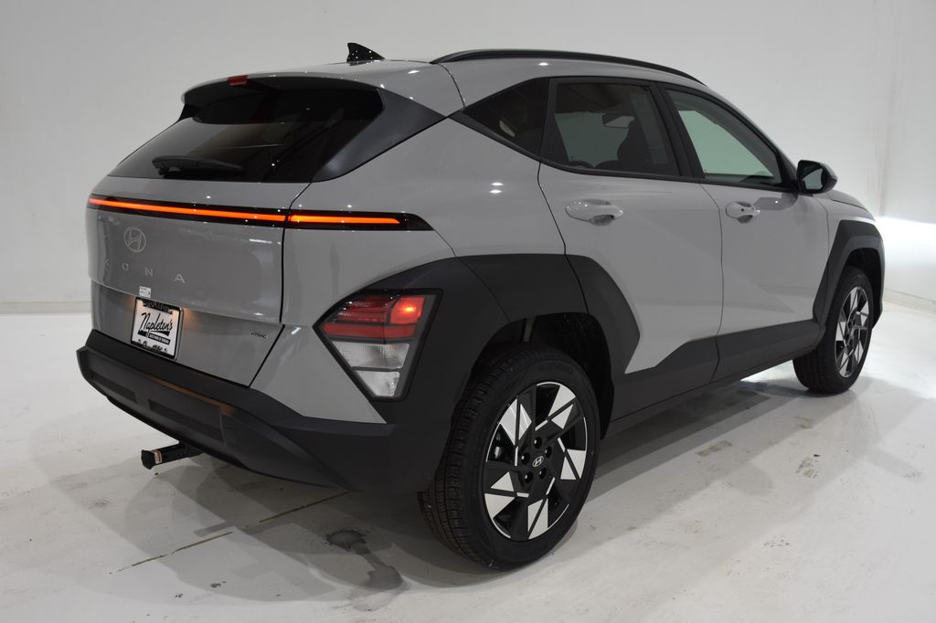 2025 Hyundai Kona SEL 4