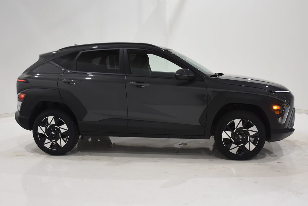 2025 Hyundai Kona SEL 3