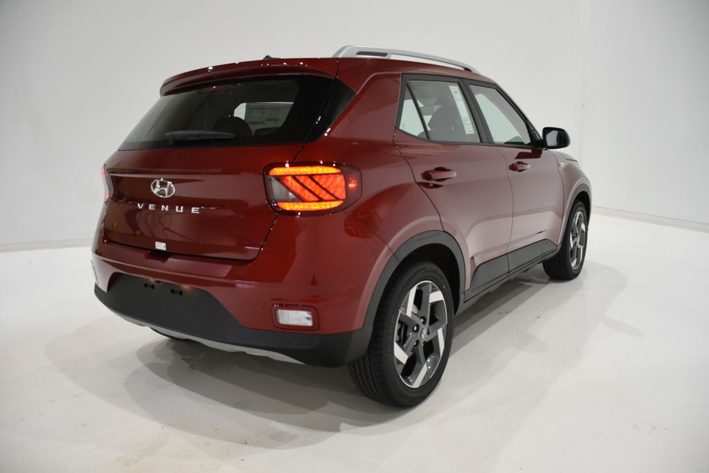 2024 Hyundai Venue Limited 4