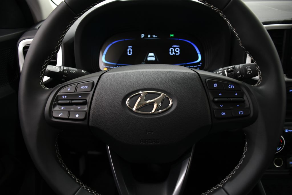 2024 Hyundai Venue Limited 10