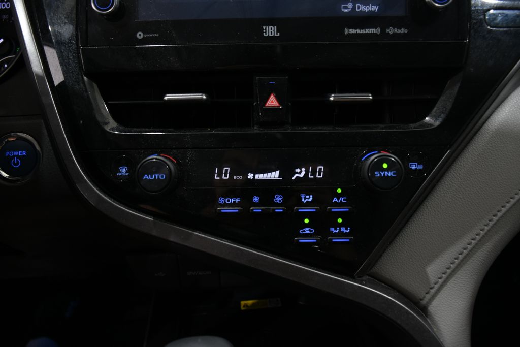 2022 Toyota Camry Hybrid XSE 15
