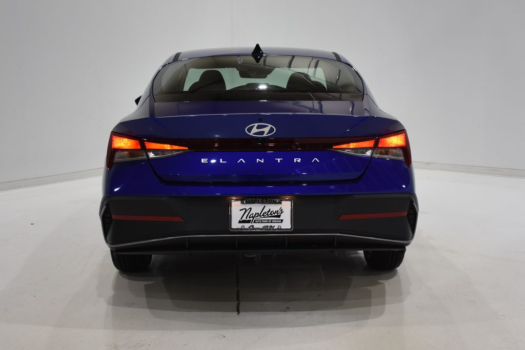 2025 Hyundai Elantra SE 5