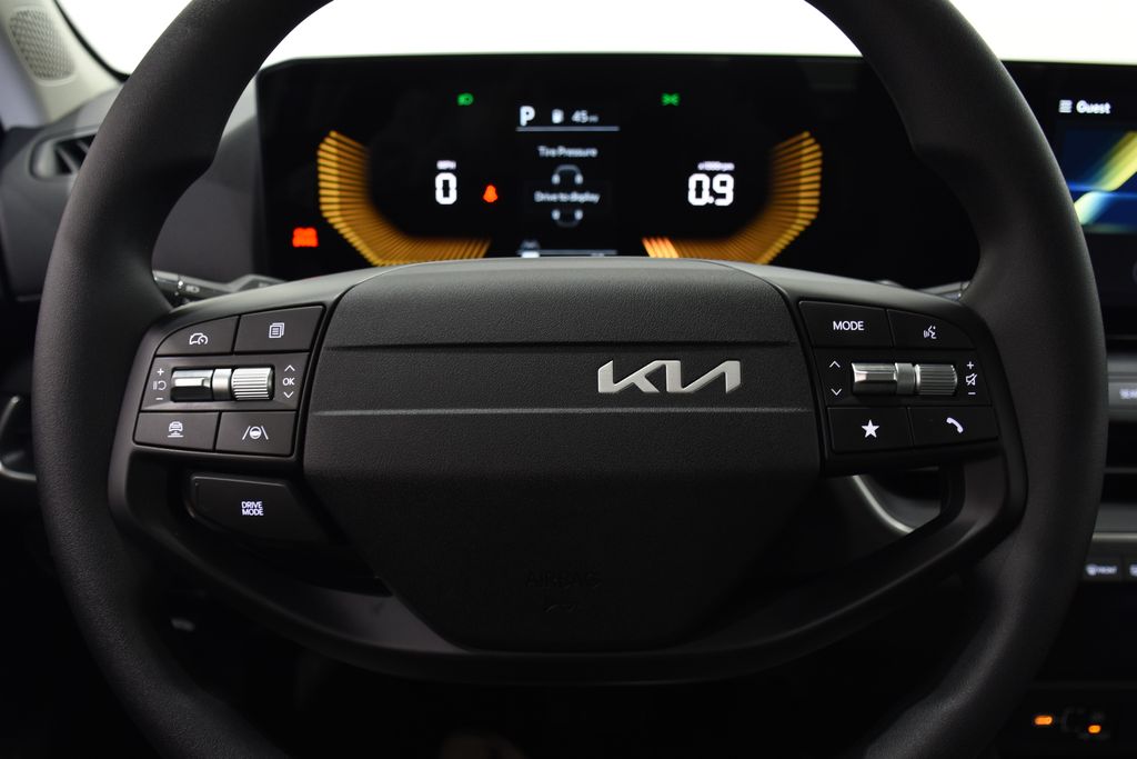 2025 Kia K4 LXS 10