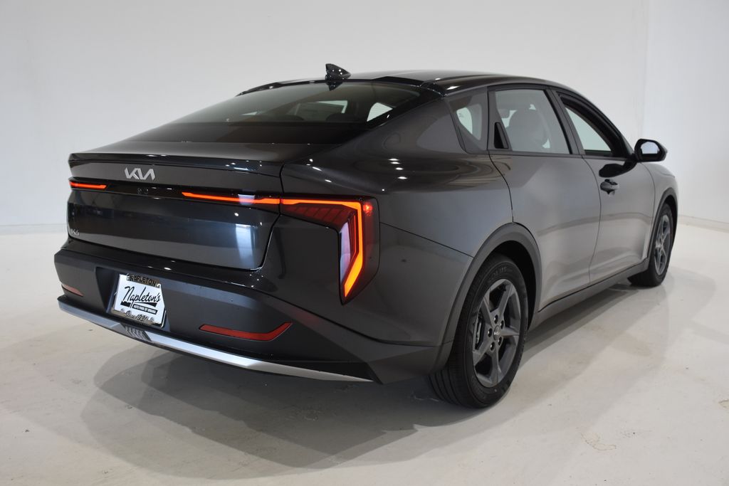 2025 Kia K4 LXS 4