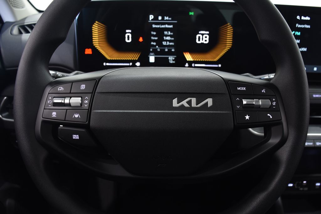 2025 Kia K4 LXS 10