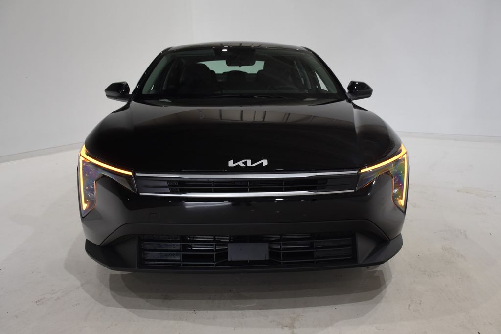 2025 Kia K4 LX 2