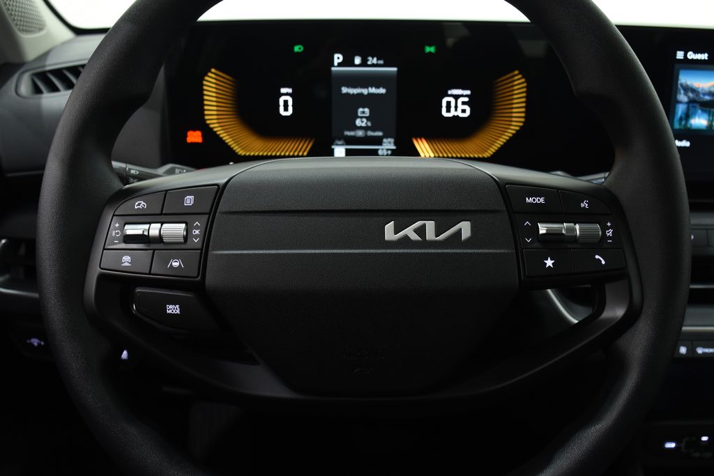 2025 Kia K4 LXS 10