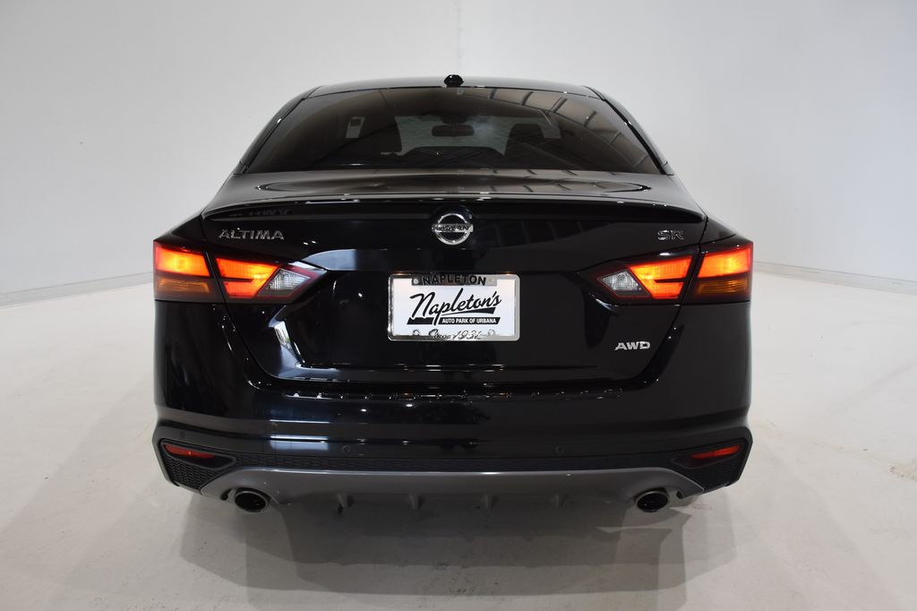 2021 Nissan Altima 2.5 SR 5