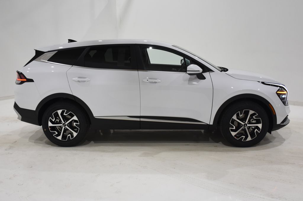 2025 Kia Sportage EX 3