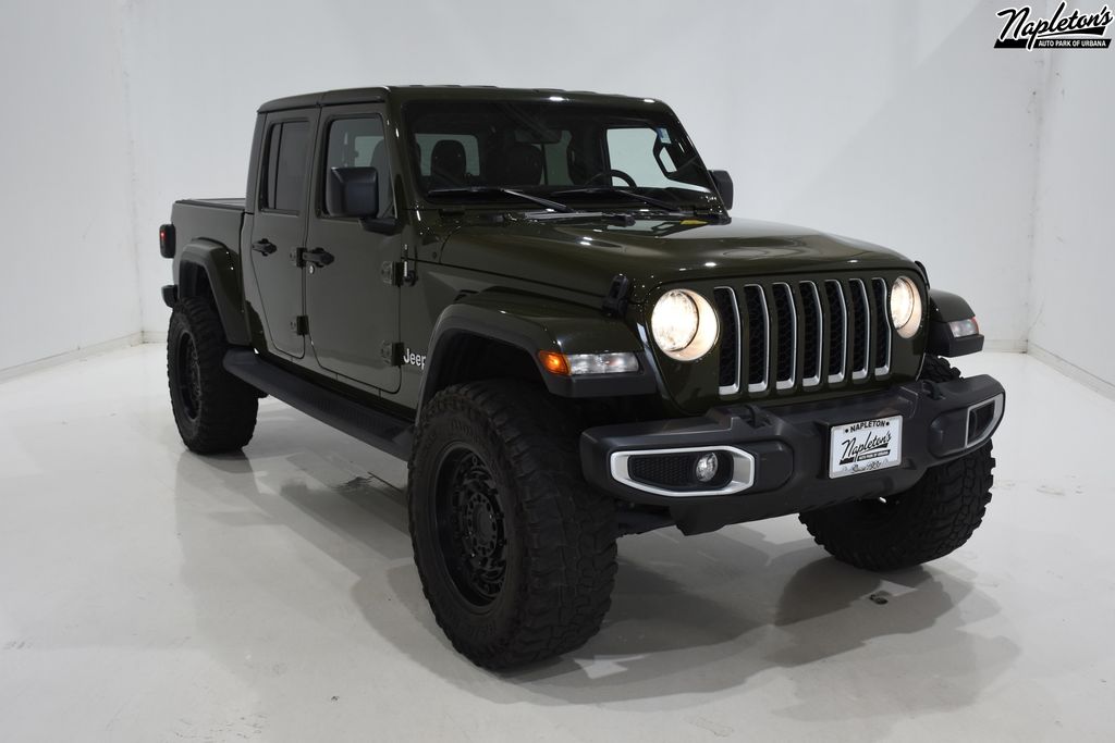 2021 Jeep Gladiator Overland 1