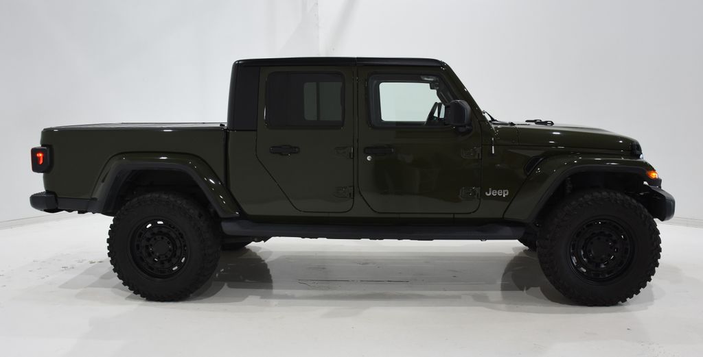 2021 Jeep Gladiator Overland 3