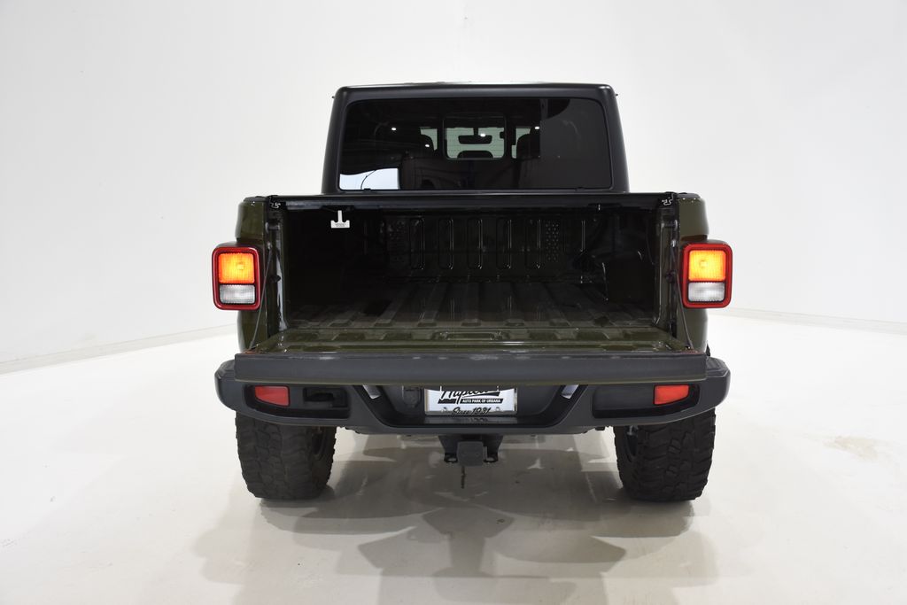 2021 Jeep Gladiator Overland 26