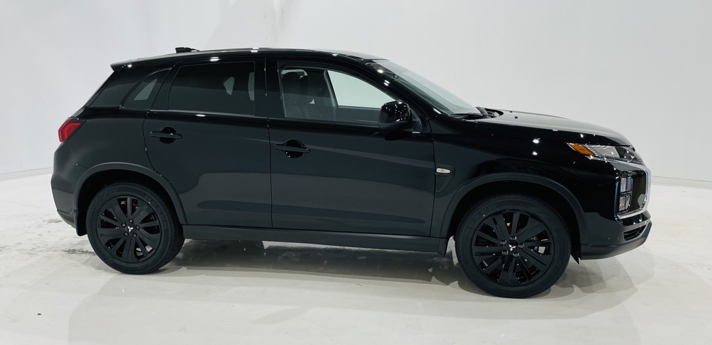 2024 Mitsubishi Outlander Sport 2.0 LE 3