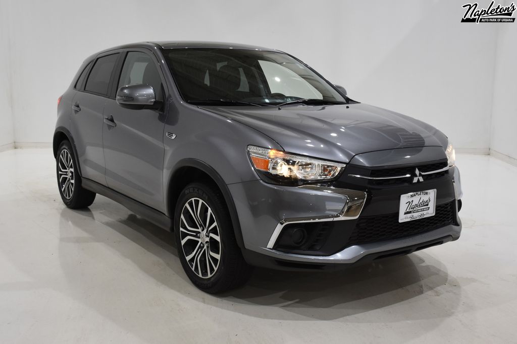 2019 Mitsubishi Outlander Sport 2.0 ES 1