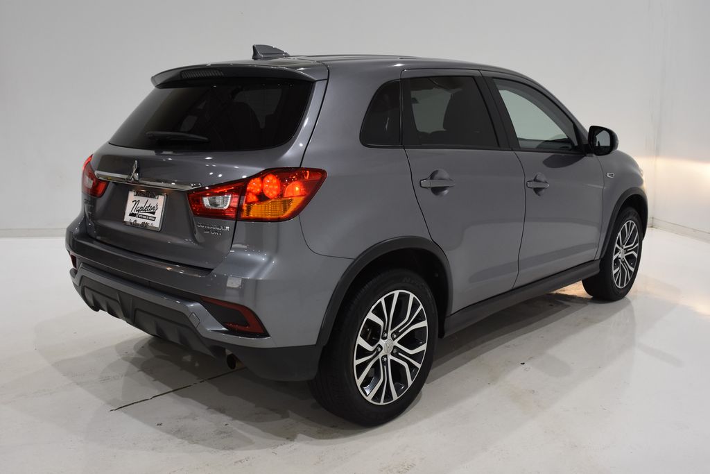 2019 Mitsubishi Outlander Sport 2.0 ES 4