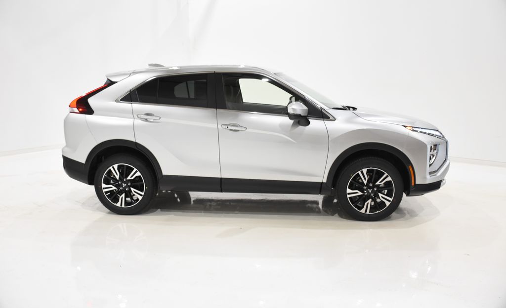 2024 Mitsubishi Eclipse Cross SE 3