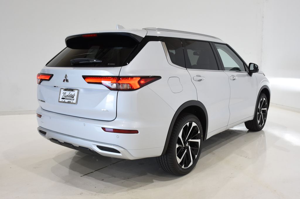 2024 Mitsubishi Outlander SEL 4