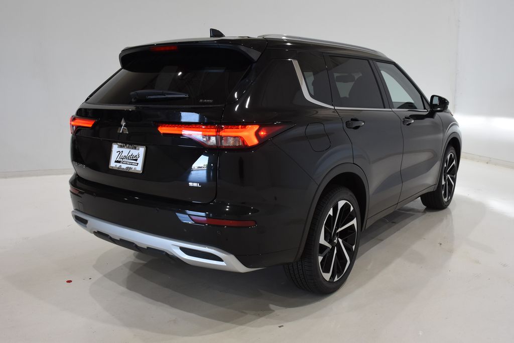 2024 Mitsubishi Outlander SEL 4