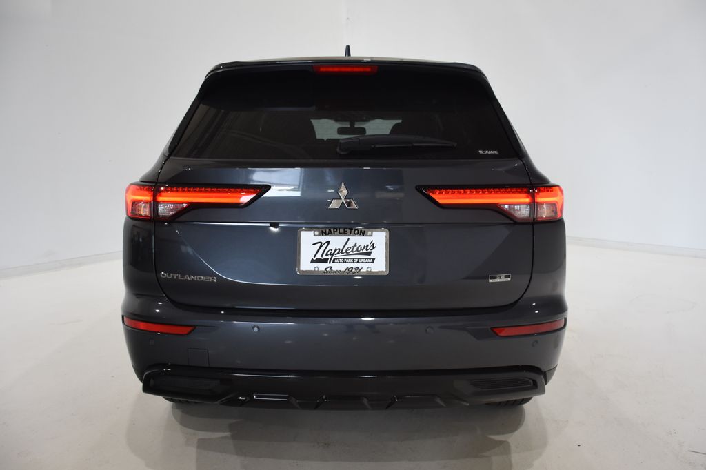 2024 Mitsubishi Outlander SE Black Edition w/Pano Roof 5