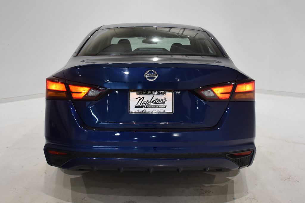 2022 Nissan Altima 2.5 S 5