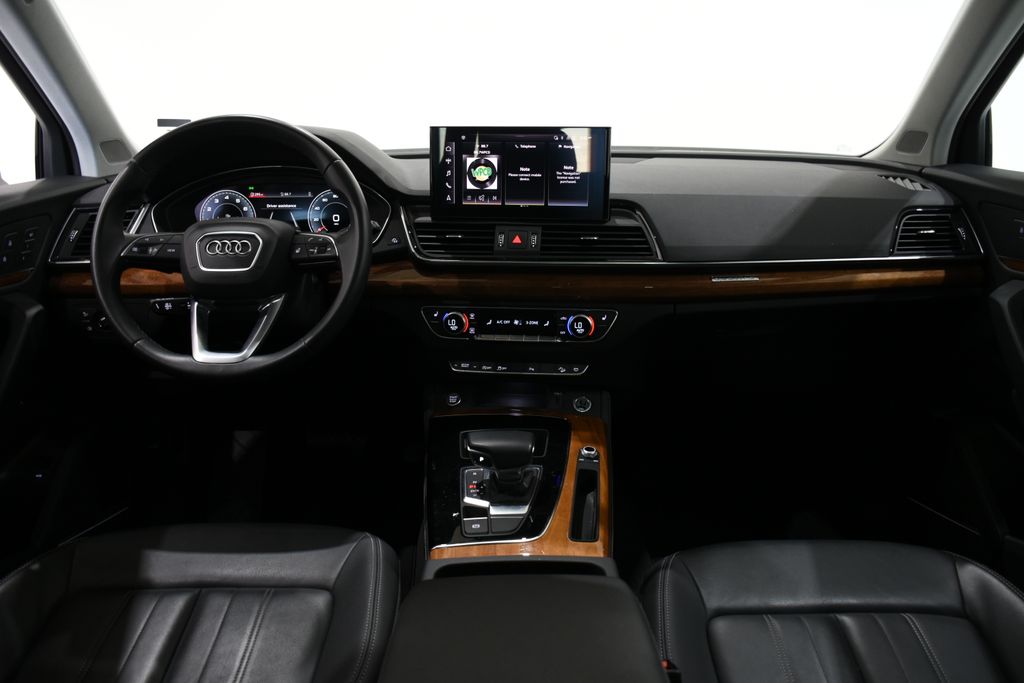 2023 Audi Q5 45 S line Premium Plus 8