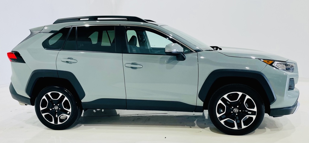 2021 Toyota RAV4 Adventure 3