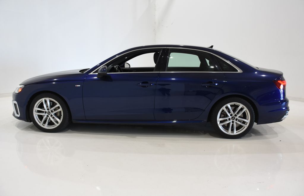 2022 Audi A4 45 S line Premium Plus 4