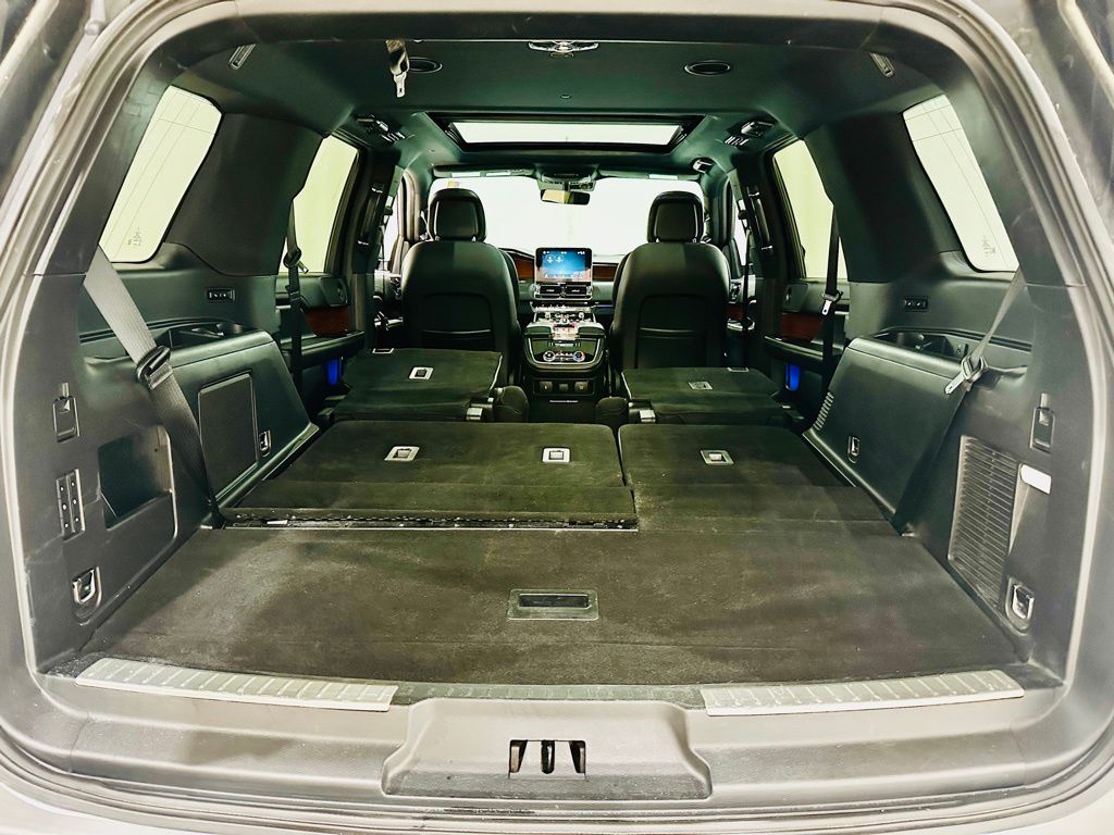 2018 Lincoln Navigator Select 33