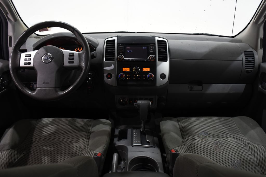 2016 Nissan Frontier SV 8