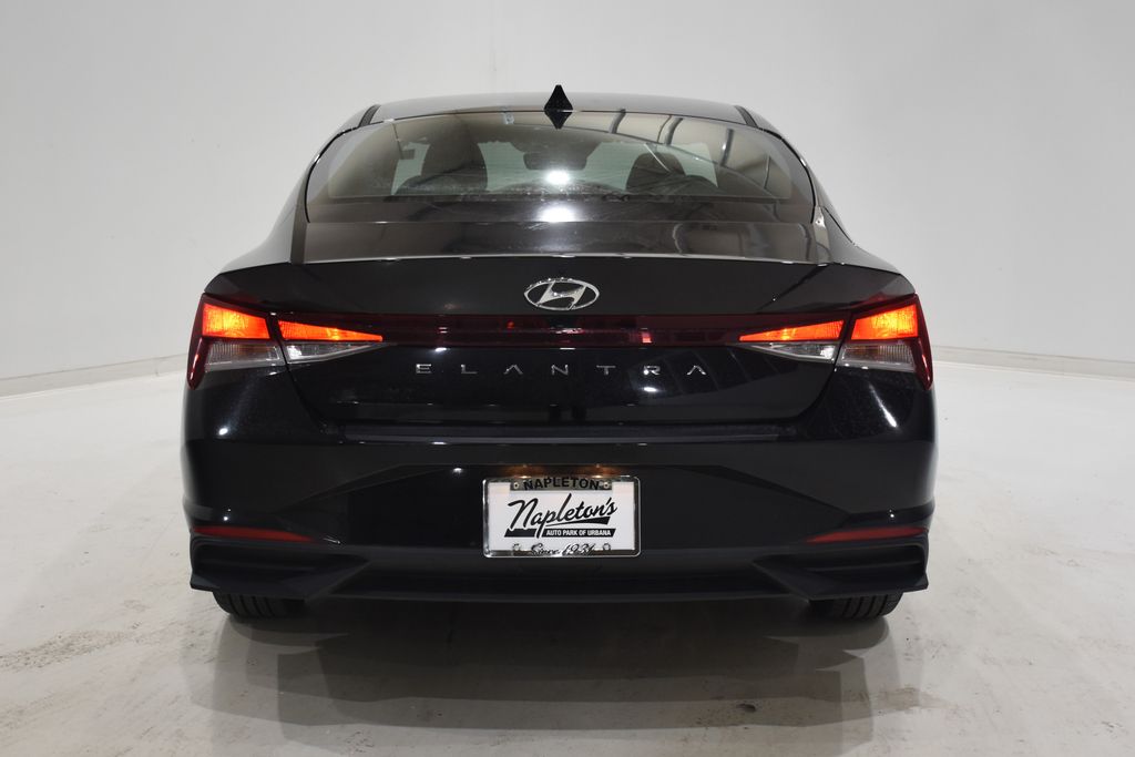 2021 Hyundai Elantra SEL 5