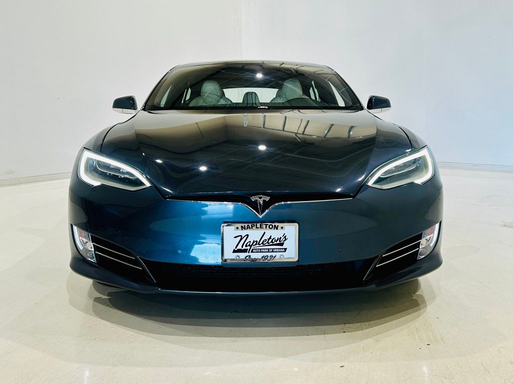 2020 Tesla Model S Long Range 2